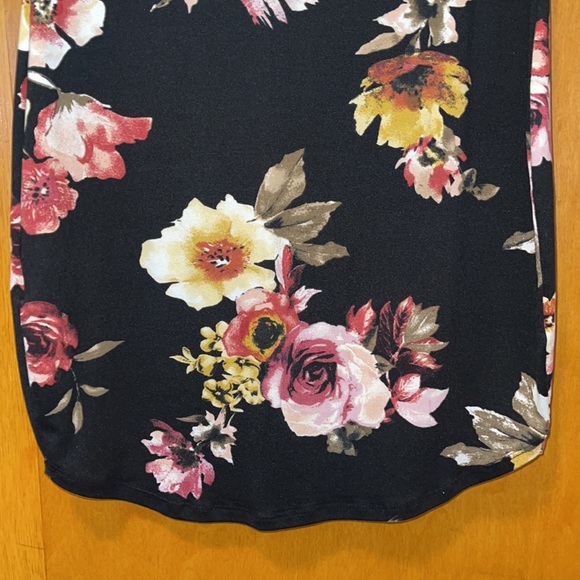 High Street Large Floral Mini Dress - Picture 7 of 7